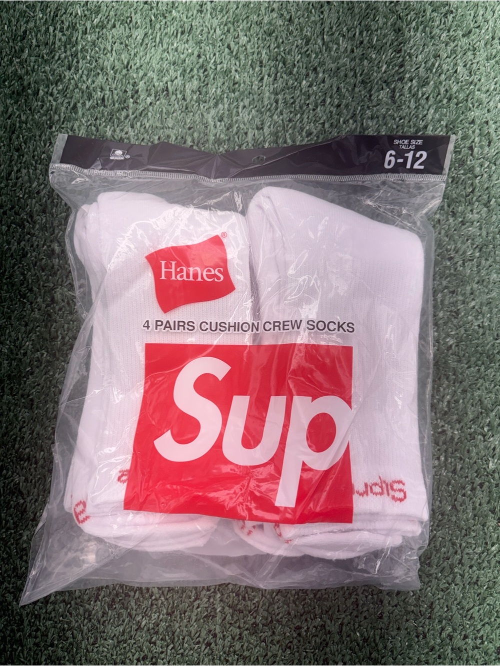 Socks (crew cushion)